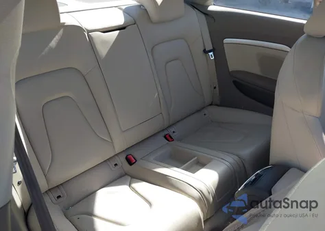 2011 Audi A5 2.0T Premium z USA, uszkodzony, nr VIN WAULFAFR3BA008076